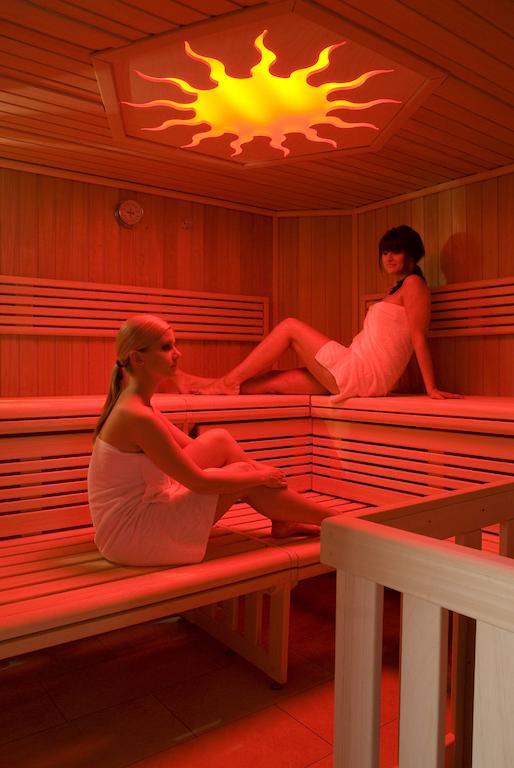 Matchpoint Hotel Алтдорф бай Нюрнберг Екстериор снимка